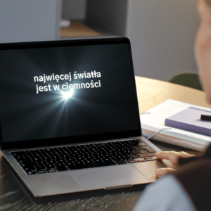 OSWAJAJ EMOCJE I CIESZ SIĘ LEKKOŚCIĄ